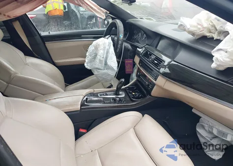 2013 BMW 550I xDrive z USA, uszkodzony, nr VIN WBAFU9C50DDY72670